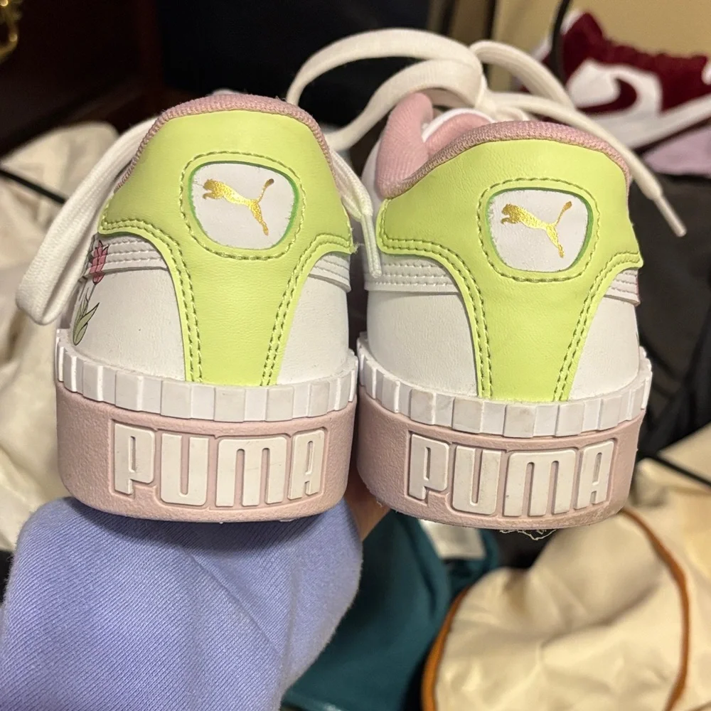 Puma White Sneakers with Pink and Green Floral Accents - Picture 5 of 7